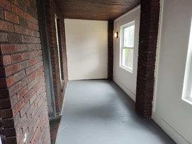 1915 11th Ave in Altoona, PA - Building Photo