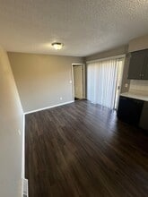 218 SW 19th St in Oak Grove, MO - Building Photo - Building Photo