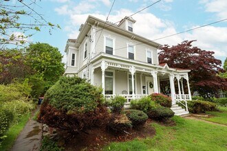 50 Maple St in Braintree, MA - Building Photo - Building Photo