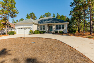 126 Sakonnet Trl in Pinehurst, NC - Building Photo - Building Photo