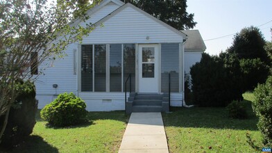 1125 James Madison Hwy in Gordonsville, VA - Foto de edificio - Building Photo