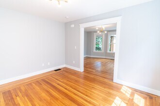 60 Starr St, Unit 1 in New Haven, CT - Building Photo - Building Photo