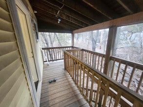 33 Crystal St in Southbridge, MA - Foto de edificio - Building Photo