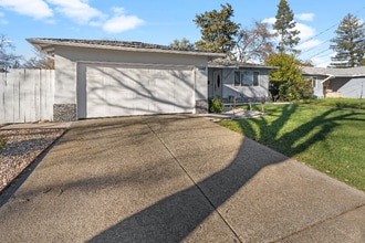1648 Tallac St in Napa, CA - Building Photo - Building Photo