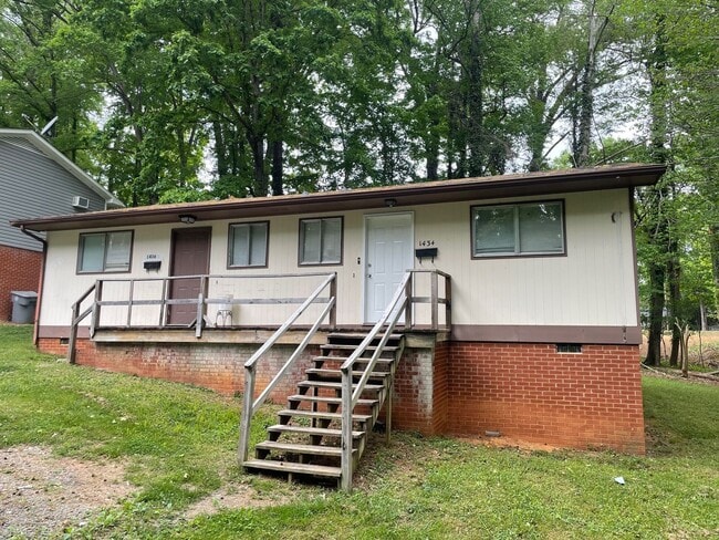 property at 1434-1436 Rolling Rd