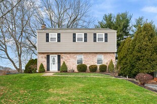 108 Kings Point Rd in Glenshaw, PA - Building Photo