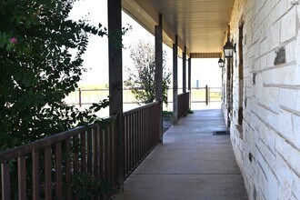 2460 Wranglers Retreat in Wichita Falls, TX - Building Photo - Building Photo
