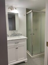 718 W Cornelia Ave, Unit G in Chicago, IL - Building Photo - Building Photo