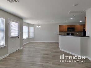 9046 Bowring Park in Converse, TX - Building Photo - Building Photo