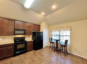 1442 Sundance Rd in Stephenville, TX - Building Photo - Building Photo