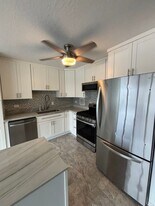 493 Pio Dr in Wailuku, HI - Building Photo