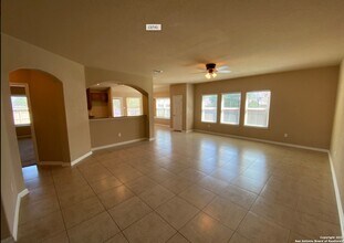 128 Kasper Dr in Boerne, TX - Building Photo - Building Photo