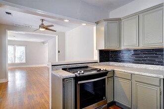 3324 S University Dr in Fort Worth, TX - Building Photo - Building Photo
