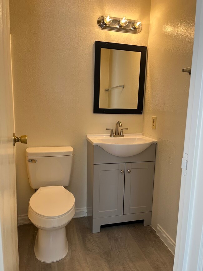 4437 Newsom Cir, Unit C in Las Vegas, NV - Foto de edificio - Building Photo