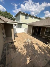 18520 Mammoth Cave Blvd in Pflugerville, TX - Foto de edificio - Building Photo