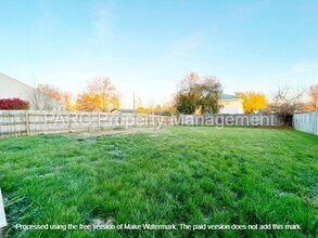 8108 Amarillo Dr in Indianapolis, IN - Building Photo - Building Photo