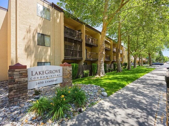 2450 Lymbery St, Unit 233 in Reno, NV - Building Photo - Building Photo