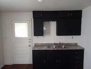 528 E Central Ave in Toledo, OH - Building Photo - Building Photo