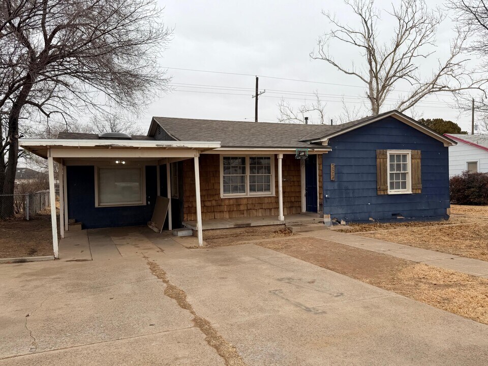 2510 36th St in Lubbock, TX - Building Photo