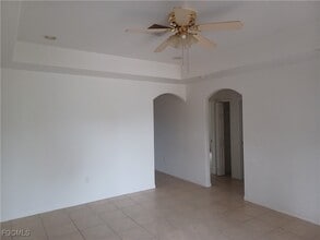 3020 SE Santa Barbara Pl in Cape Coral, FL - Building Photo - Building Photo