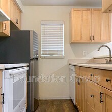 916 N 104th St in Seattle, WA - Building Photo - Building Photo