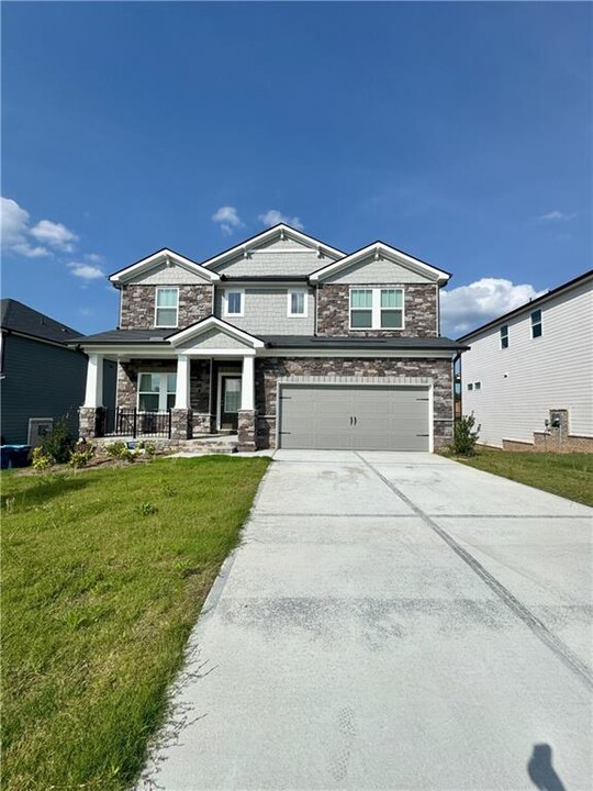 1951 Fairchild Ave in Grayson, GA - Building Photo