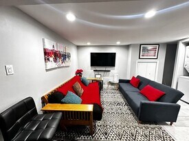 609 P St NW in Washington, DC - Building Photo