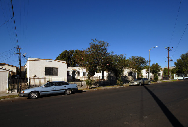 2701 S St Andrews Pl in Los Angeles, CA - Building Photo - Building Photo