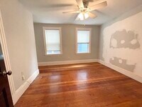 65 Roseclair St photo'