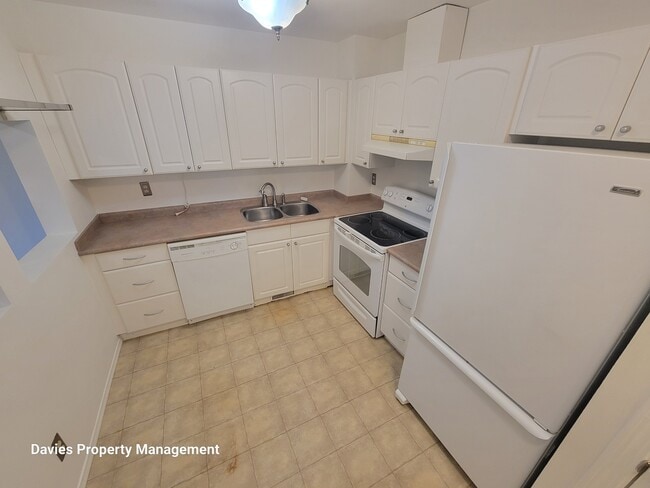 property at 403 Willow Ct NW