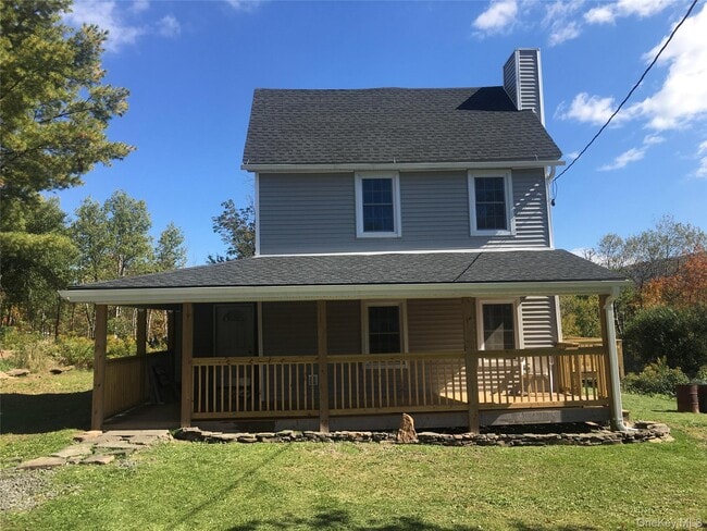 property at 27 Clum Hill Rd