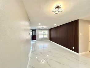 4009 Finley Rd in Irving, TX - Building Photo - Building Photo