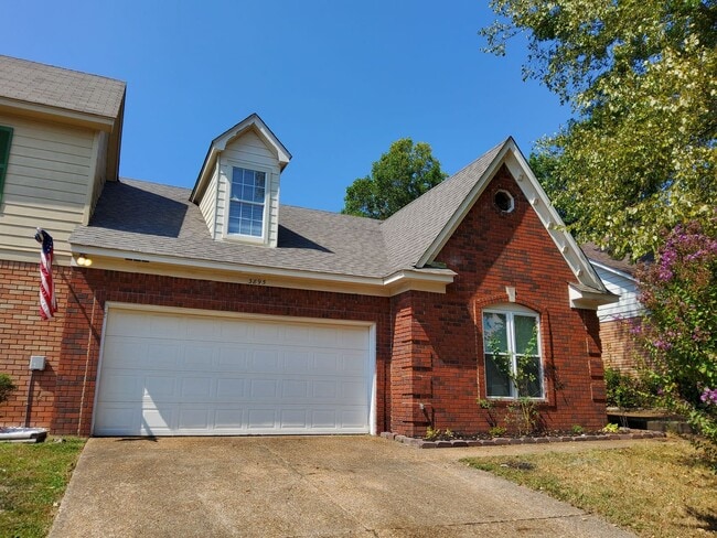 3895 Oak Branch Cir E