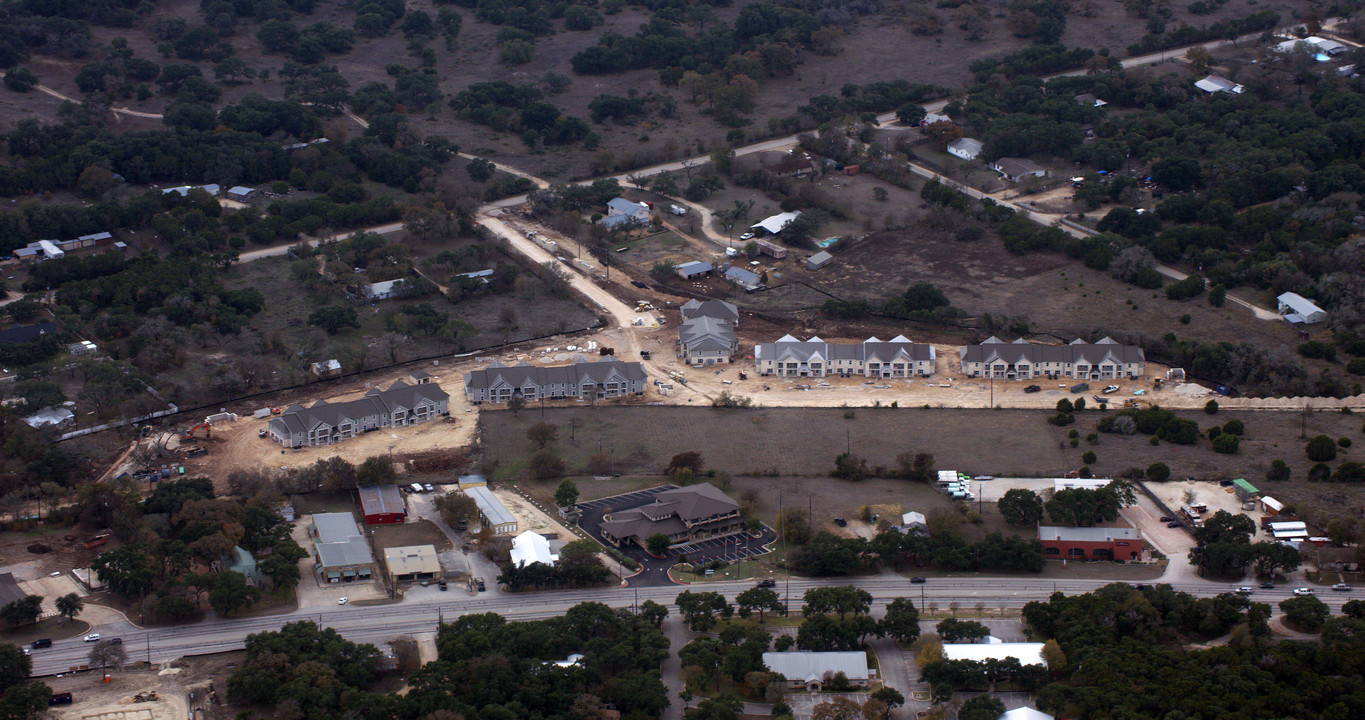 W Hwy 290 in Dripping Springs, TX - Building Photo