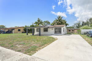 354 NW 4th Pl in Deerfield Beach, FL - Building Photo