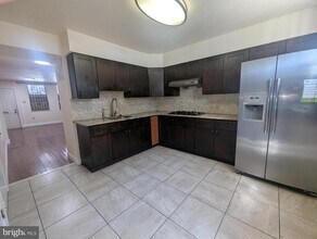 1624 W Diamond St in Philadelphia, PA - Building Photo - Building Photo