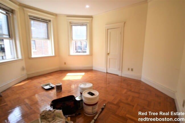 16 Queensberry St in Boston, MA - Building Photo - Building Photo