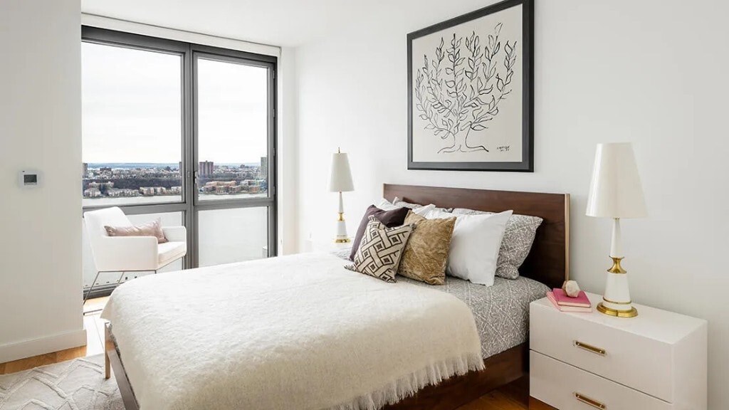 606 W 57th St in New York, NY - Building Photo