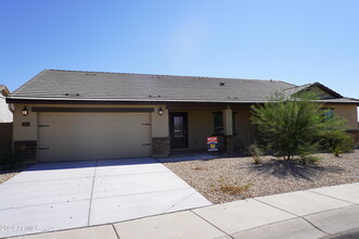 3818 Denali Ct in Casa Grande, AZ - Foto de edificio - Building Photo