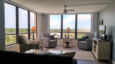 627 Alhambra Rd in Venice, FL - Building Photo - Building Photo