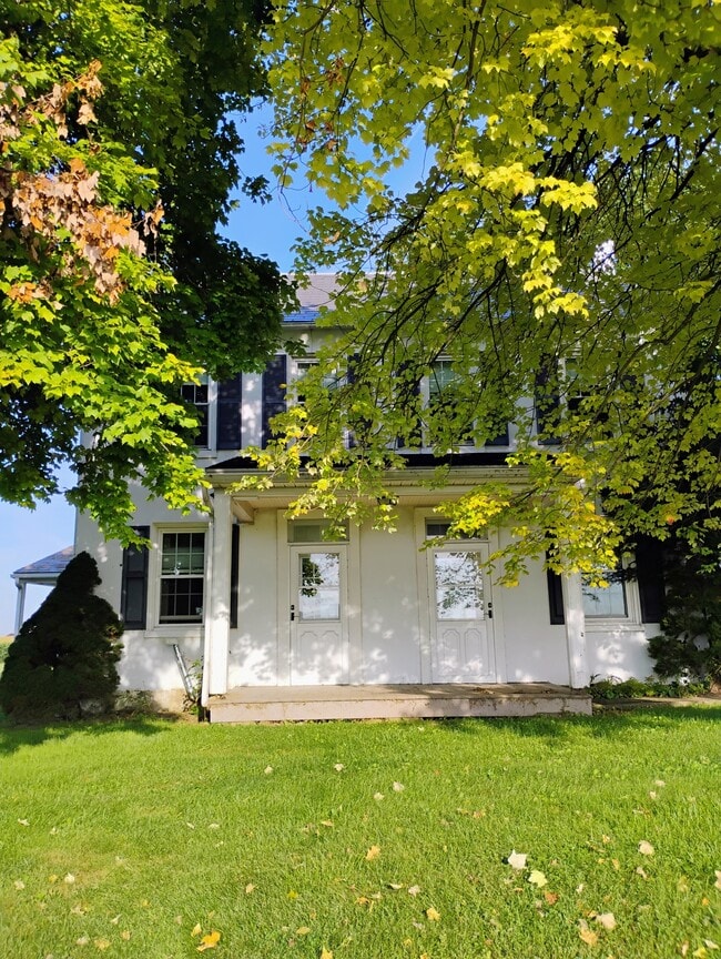 property at 325 Schoeneck Rd