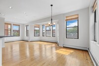 74 Kent St, Unit C8 in Brookline, MA - Foto de edificio - Building Photo