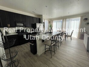 290 N 1630 W in Pleasant Grove, UT - Building Photo - Building Photo
