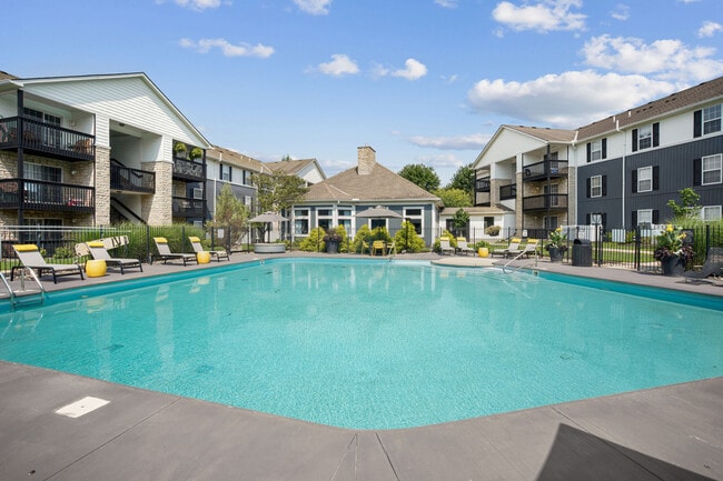 Polaris Crossing in Westerville, OH - Foto de edificio - Building Photo