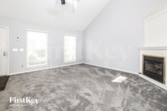 2444 Bloxom St in Grove City, OH - Foto de edificio - Building Photo