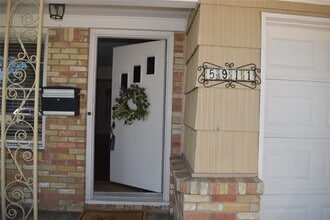 5911 Hornwood Dr in Houston, TX - Building Photo - Building Photo