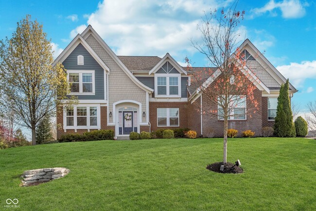 property at 3728 Dunellen Cir