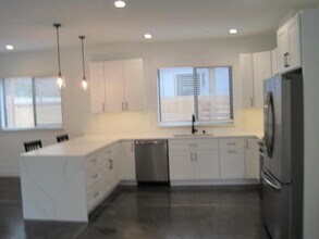 212 SW 129th St in Burien, WA - Building Photo - Building Photo