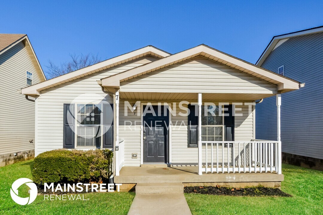 2607 Landrum Ct in Springfield, TN - Building Photo