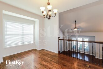 10115 NE 103rd St in Kansas City, MO - Foto de edificio - Building Photo